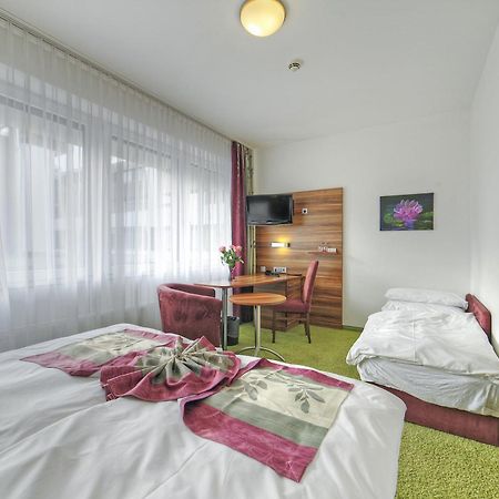 Hotel Da Vinci Grobenzell Ruang foto