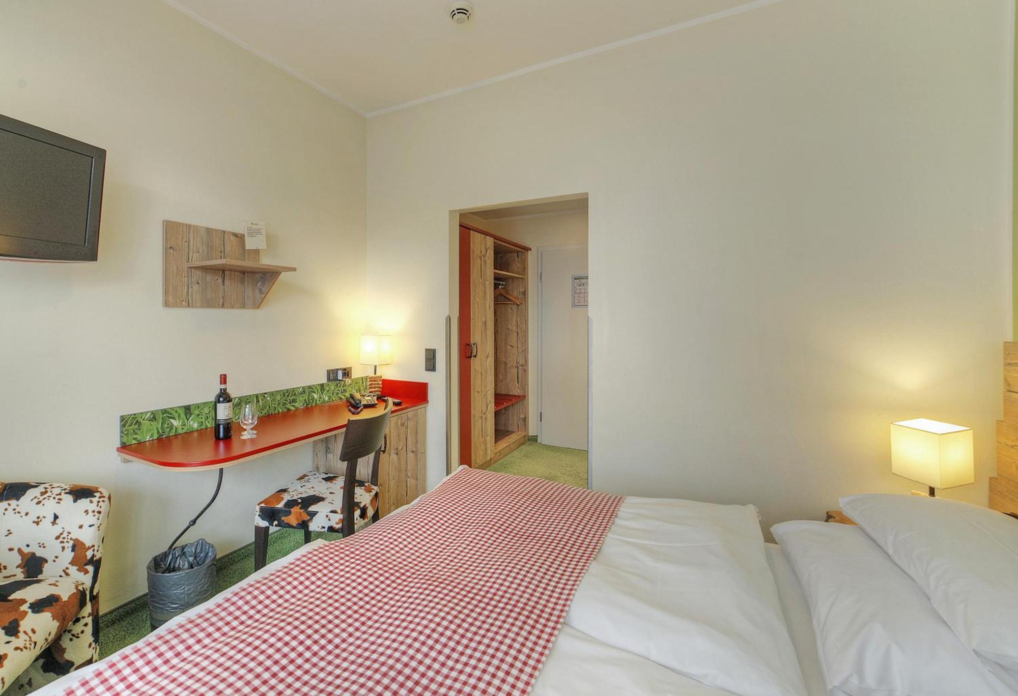 Hotel Da Vinci Grobenzell Ruang foto